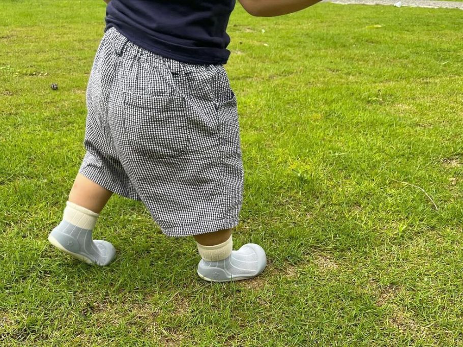 【vol.3】知ってほしいアティパスの7つのこと。赤ちゃんの初めての靴選びで大切な「軽さ」